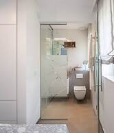 Stunning Villa Scorpaena w swimming pool