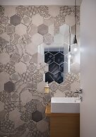 Stunning Villa Scorpaena w swimming pool