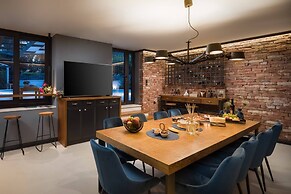 Stunning Villa Scorpaena w swimming pool