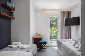 Stunning Villa Scorpaena w swimming pool