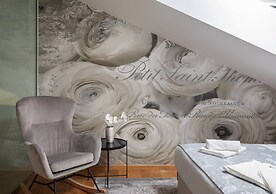 Stunning Villa Scorpaena w swimming pool