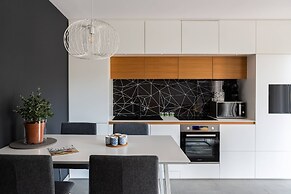 Stunning Villa Scorpaena w swimming pool