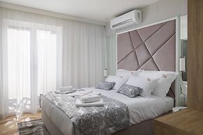 Stunning Villa Scorpaena w swimming pool