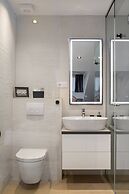 Stunning Villa Scorpaena w swimming pool