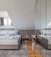 Stunning Villa Scorpaena w swimming pool