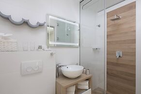 Stunning Villa Scorpaena w swimming pool