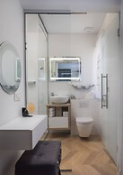 Stunning Villa Scorpaena w swimming pool