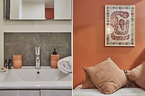 Apartment in the Center of Paris/montmartre