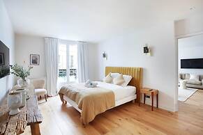 Luxurious and new Apartment in the Center of Paris