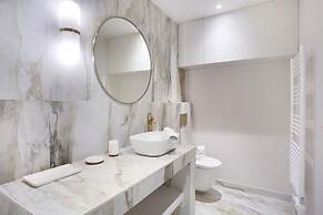 Luxurious and new Apartment in the Center of Paris