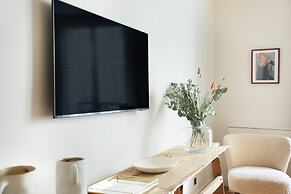 Luxurious and new Apartment in the Center of Paris