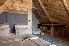 Mountain Shelter Salamandra