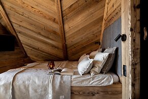 Mountain Shelter Salamandra