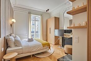 4 Rooms Apartment Opera Vendome