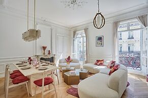 4 Rooms Apartment Opera Vendome