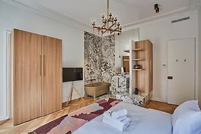 4 Rooms Apartment Opera Vendome