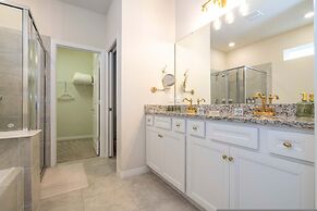 Amazing 5 Suite Home With Resort-style Amenities