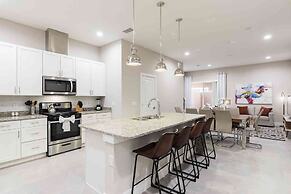 Chic 4 Bedroom at Summerville Minutes From Disney