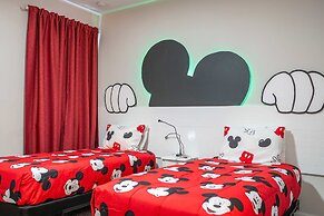 Beautiful 5 Bed Home in Solara With Private Pool