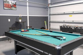 Beautiful 5 Bed Home in Solara With Private Pool