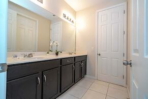 Beautiful 5 Bed Home in Solara With Private Pool