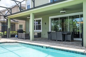 Beautiful 5 Bed Home in Solara With Private Pool