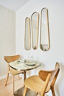 New Studio Center of Paris-bourse