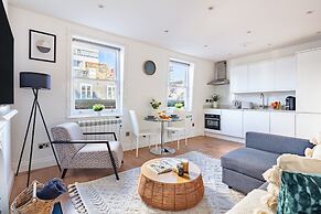 Fitzrovia Balcony Near Oxford Circus