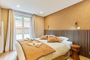 Superb Apartment Center of Paris