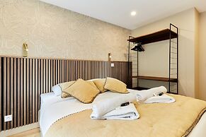 Superb Apartment Center of Paris