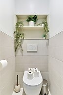 Superb Apartment Center of Paris