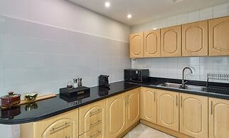 bnbme | Damac Waves Tower | 3 + Maids