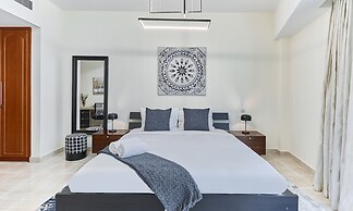 bnbme | Damac Waves Tower | 3 + Maids