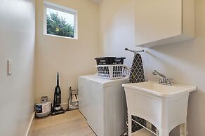 Luxurious Beach Retreat w/ Heated Pool&basketball