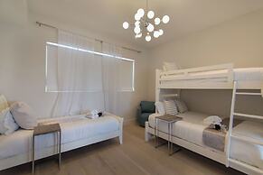 Luxurious Beach Retreat w/ Heated Pool&basketball