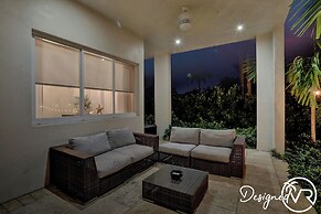 Luxurious Beach Retreat w/ Heated Pool&basketball