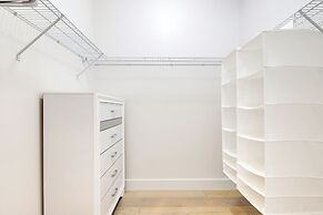 Luxurious Beach Retreat w/ Heated Pool&basketball