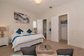 Luxurious Beach Retreat w/ Heated Pool&basketball