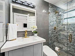 Luxurious 7-Bedroom Villa with Pool & Games