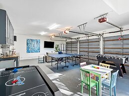 Luxurious 7-Bedroom Villa with Pool & Games