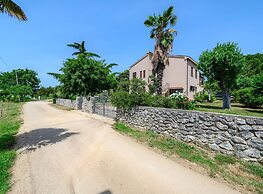 Cozy Apartment With Children Area