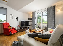 Cozy Apartment With Children Area