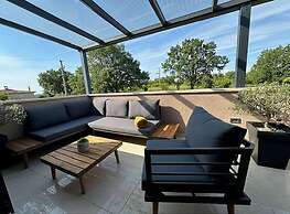 Cozy Apartment With Children Area