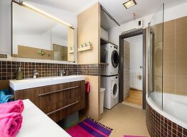 Cozy Apartment With Children Area