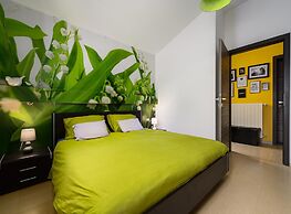 Cozy Apartment With Children Area