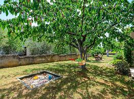 Cozy Apartment With Children Area