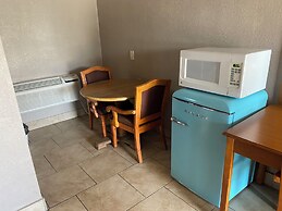 Apple Valley Motel