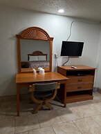 Apple Valley Motel