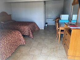 Apple Valley Motel