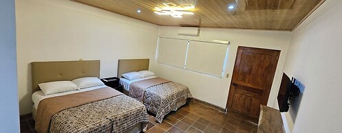 Hostal Nica Valley